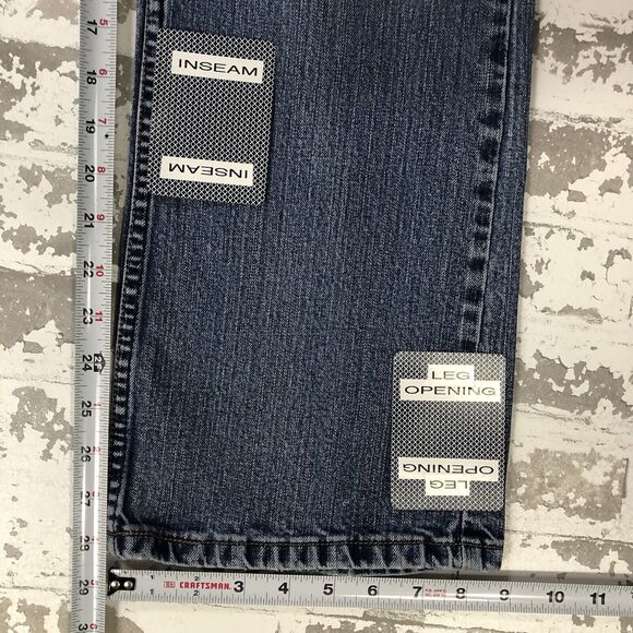 Levi's Signature Series Jeans 12 Women Boot Cut 30x28 Blue Mid Rise Light Wash - Picture 14 of 14